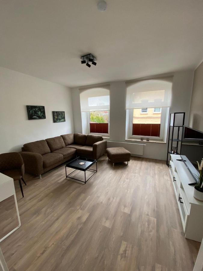 Feddersen Living: Modern Central Apartments with Netflix & Laundry Brunsbuttel Exterior photo