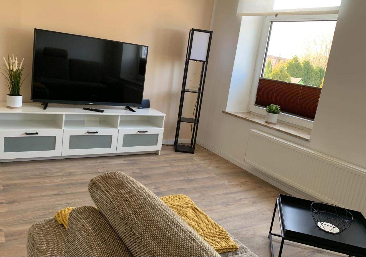 Feddersen Living: Modern Central Apartments with Netflix & Laundry Brunsbuttel Exterior photo